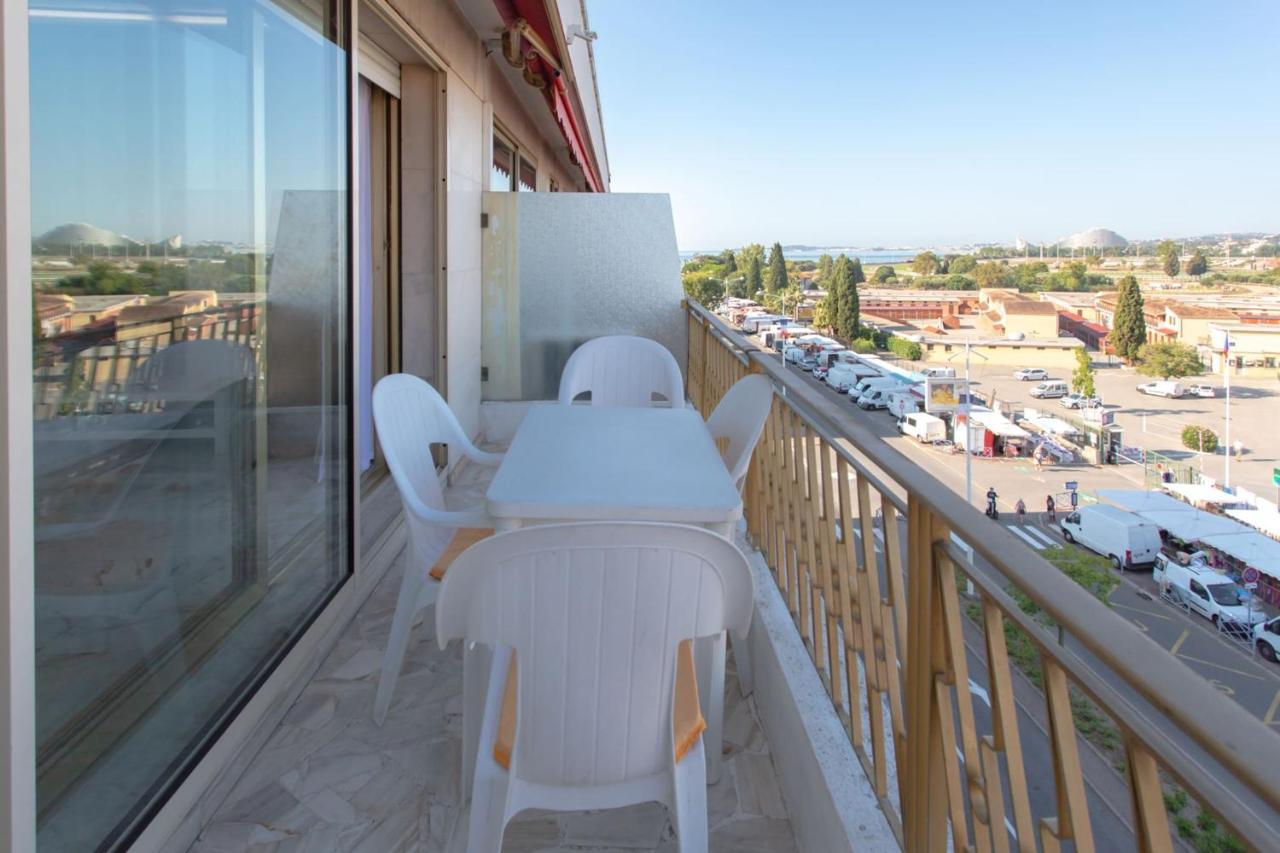 Superbe appartement avec terrasse vue mer et hippodrome de Cagnes sur Mer Extérieur photo